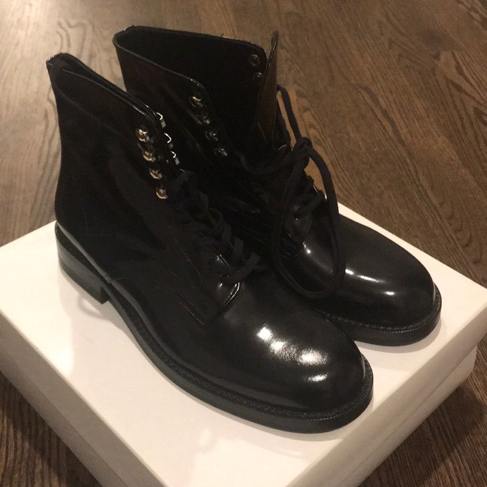 Junta Watanabe Laceup Leather Ankle boots
